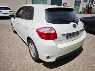 Toyota Auris 2012