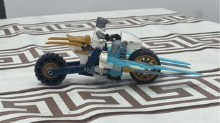 LEGO Dragones,Coches con figuras Ninjago.