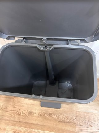 Cubo de basura grande color gris oscuro IKEA