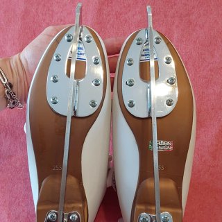 Skates da pattinaggio con lame Risport Venus