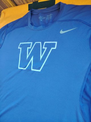 Camiseta Nike Pro Morada Talla L