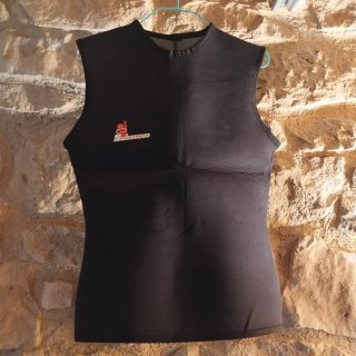 Top neopreno Tribord y Subaqua