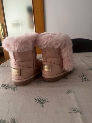Botitas rosas invierno niña