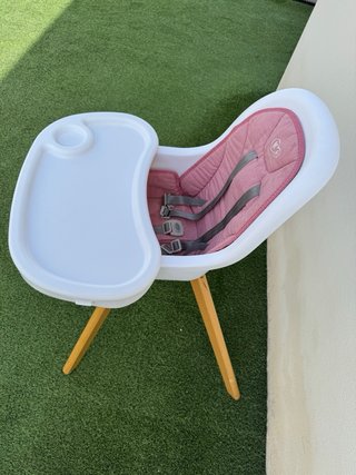 Trona convertible bebé buen estado