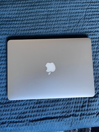 MacBook Air 13 2017 - 128GB SSD / 8GB RAM
