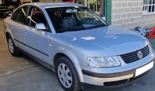 Volkswagen 084411125r faro derecho passat 126530