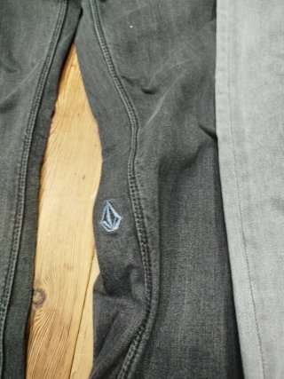 Lote 3 Vaqueros Skinny Volcom y Denim