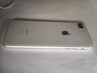 iPhone 8 Plus Plata - MUY BUEN ESTADO