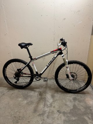 Bicicleta de carbono Trek Elite 9.6