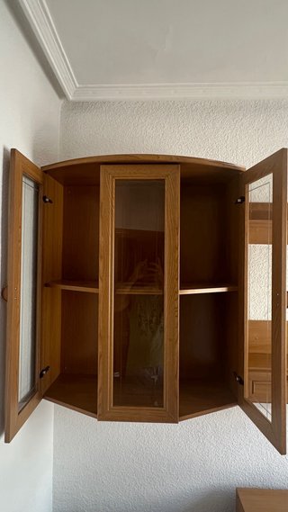Vitrina rinconera madera cristaleras