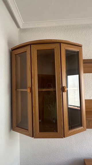 Vitrina rinconera madera cristaleras
