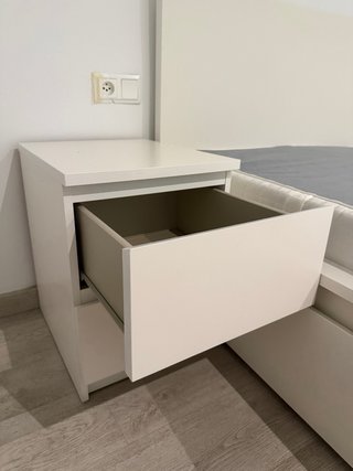 Mesitas de noche blancas Ikea