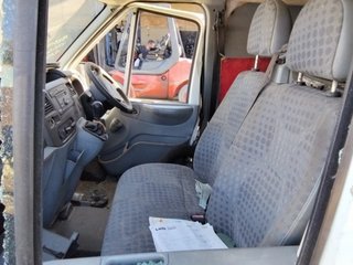 1895378 ford 1756857 puerta tras der transit caja