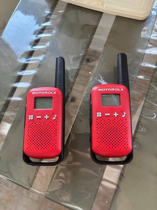 Motorola T42 Walkie-Talkies (2 unidades)
