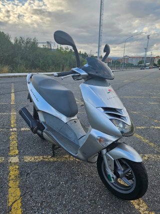 Aprilia Leonardo 250