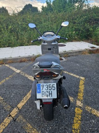 Aprilia Leonardo 250