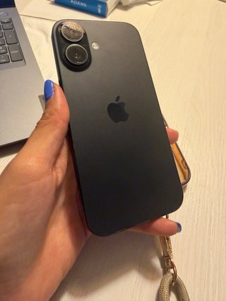 iPhone 16 Negro