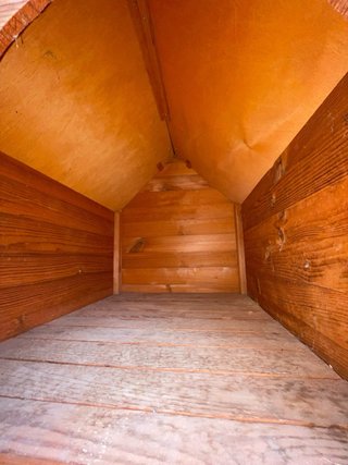Cuccia per cani in legno S/M