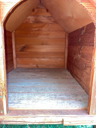 Cuccia per cani in legno S/M