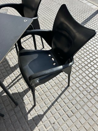 Mesa terraza junto 4 sillas