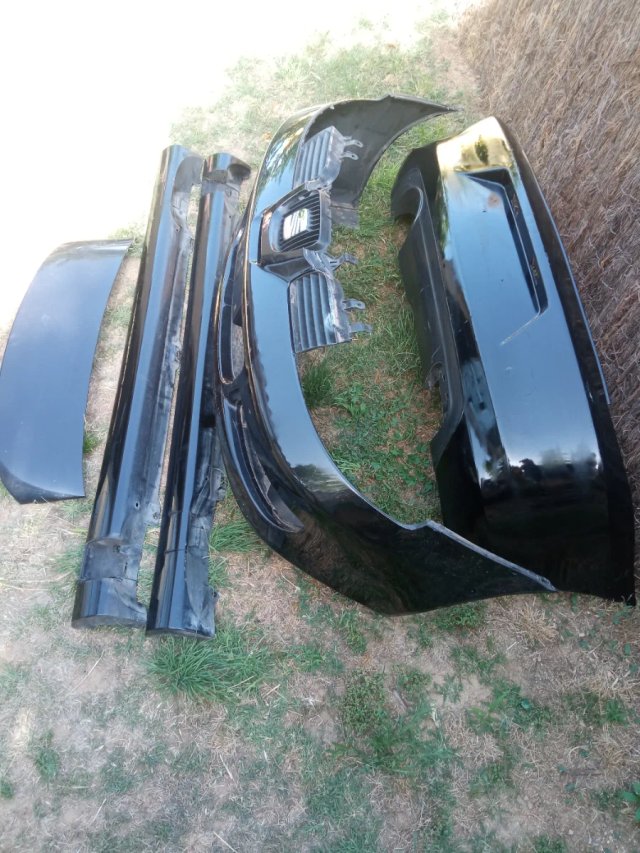 Kit Seat León Cupra mk1 Parachoques, Taloneras