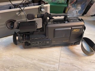 Videocámara Panasonic S-VHS NV-MS1 HQ