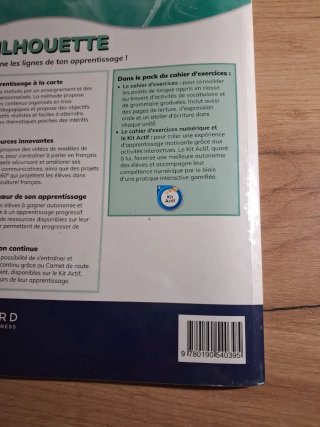 9 librós de 1° ESO
