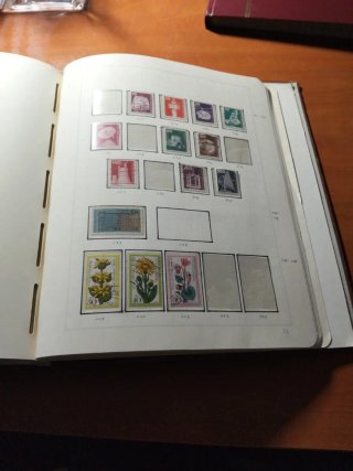 Álbum de sellos USA, DDR, RFA+Berlin