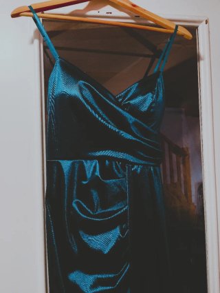 Vestido de fiesta verde agua satinado