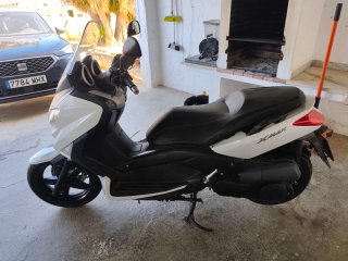 Yamaha XMAX 250 cc Scooter Automática
