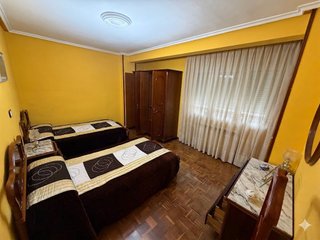 Armario madera maciza 4 puertas clásico