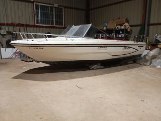 Barco Glastron 5.99m Motor Volvo Penta 170cv