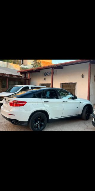 BMW X6 2011