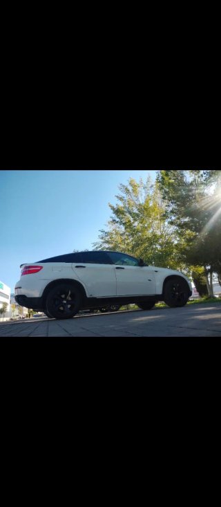 BMW X6 2011