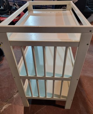 Mueble cambiador de bebé blanco