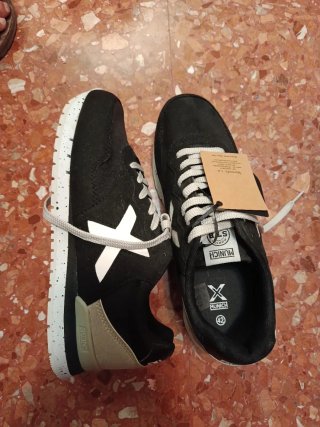 Zapatillas Munich Negras Talla 42