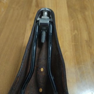 Brooks B.17 Champion Standard