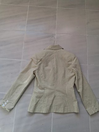Blazer y top de rayas te va a gustar
