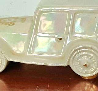 Coche Vintage A. Rotondo Capodimonte y toques oro