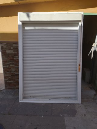 Ventanal y ventana corredera