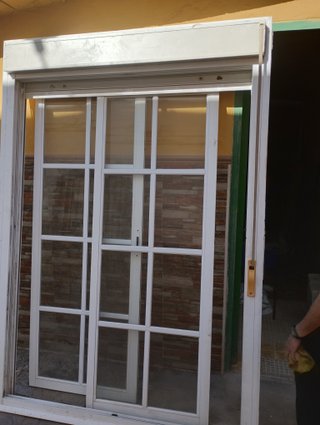Ventanal y ventana corredera