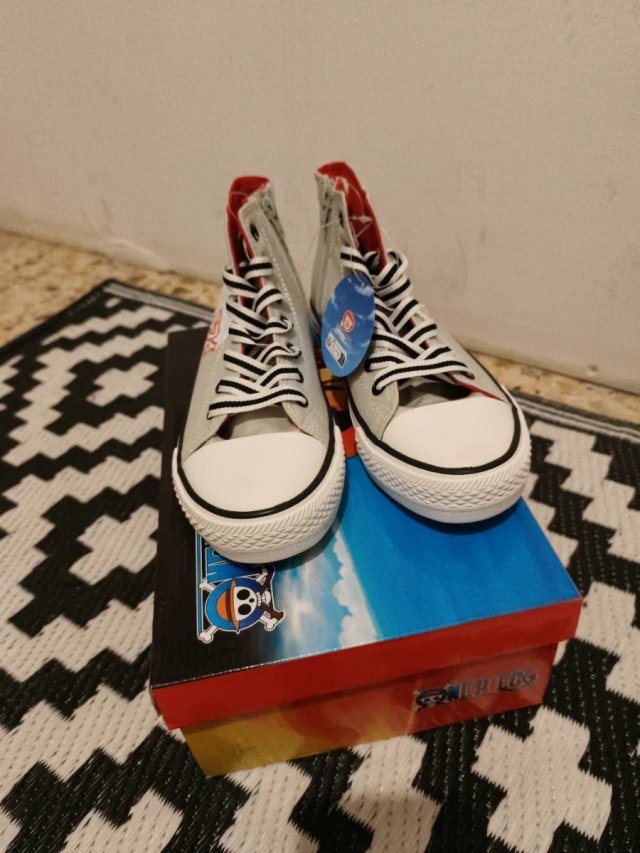 Zapatillas,botines o botas One Piece Talla 37