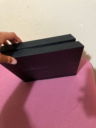 PS4 + FIFA 23 + 2 Controller