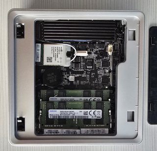 Minisforum NAB8 PLUS 32GB 1TB, como nuevo