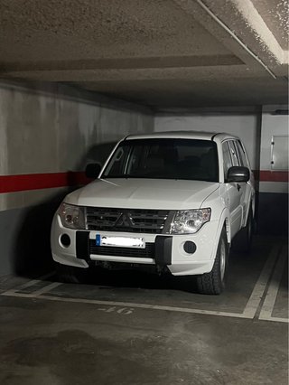 Mitsubishi Montero 2011