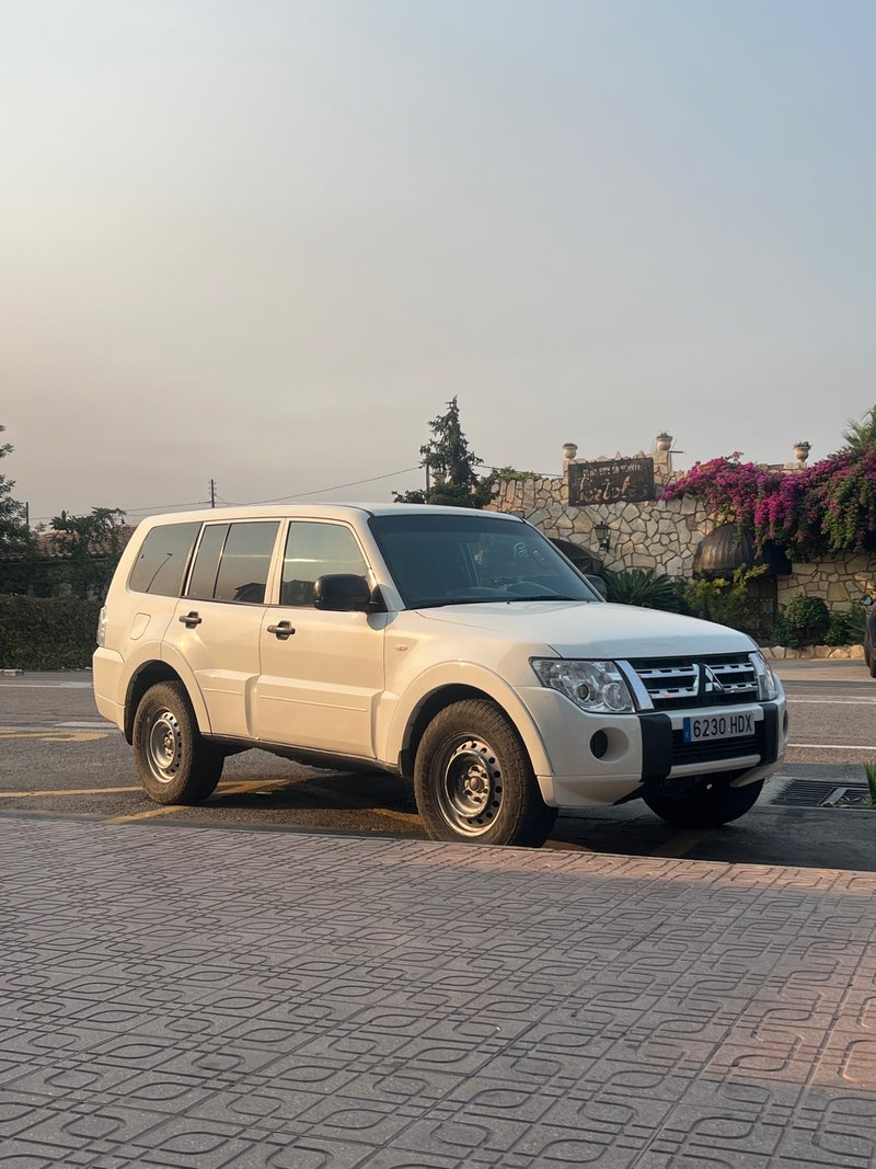 Mitsubishi Montero 200cv 2011 - foto 1