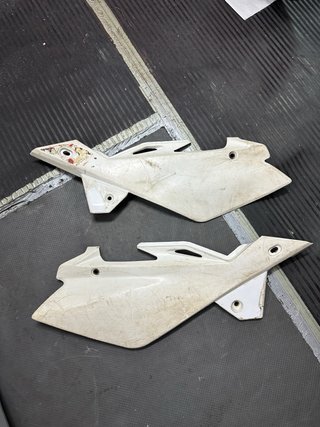 Plásticos Husqvarna WR250