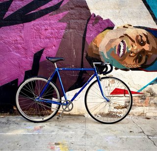 Bicicleta Urbana Azul de diseño