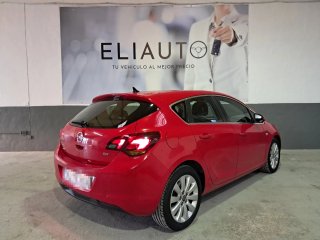Opel Astra 2011