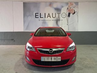Opel Astra 2011